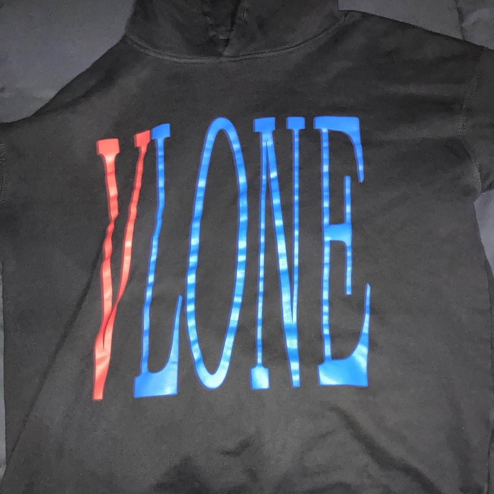 Vlone hoodie size M. AUTHENTIC.